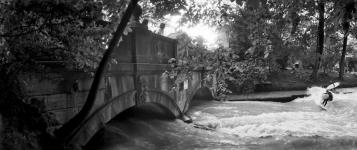 Panoramic shots of the Eisbach's wave (3)